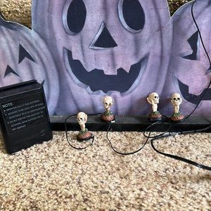 Halloween village accessories department 56 boneyard luminaries lit accessory